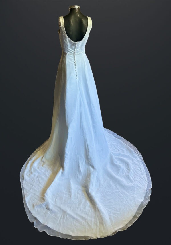 Exclusive Edition - Image 3