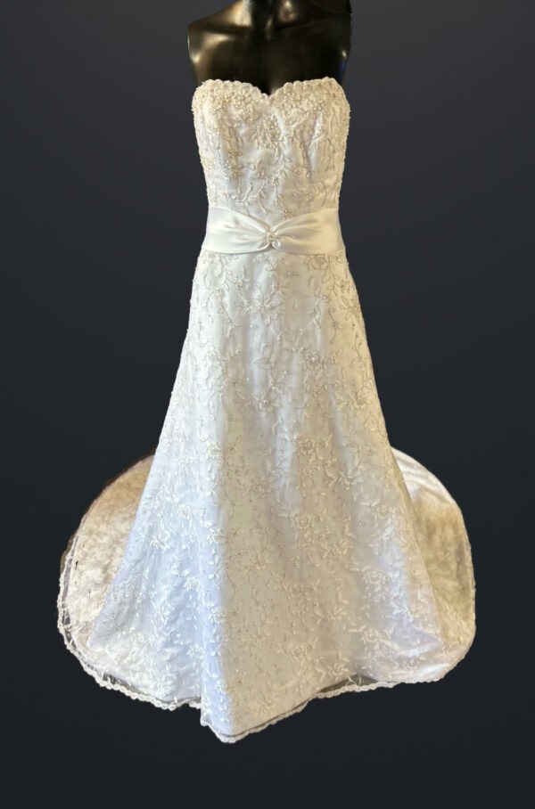 Mori Lee