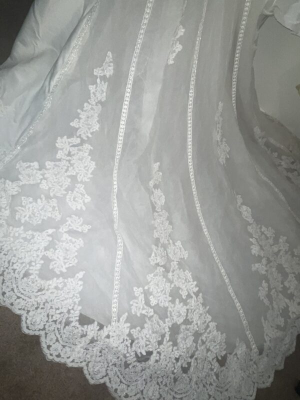 Mon Cheri - Image 3